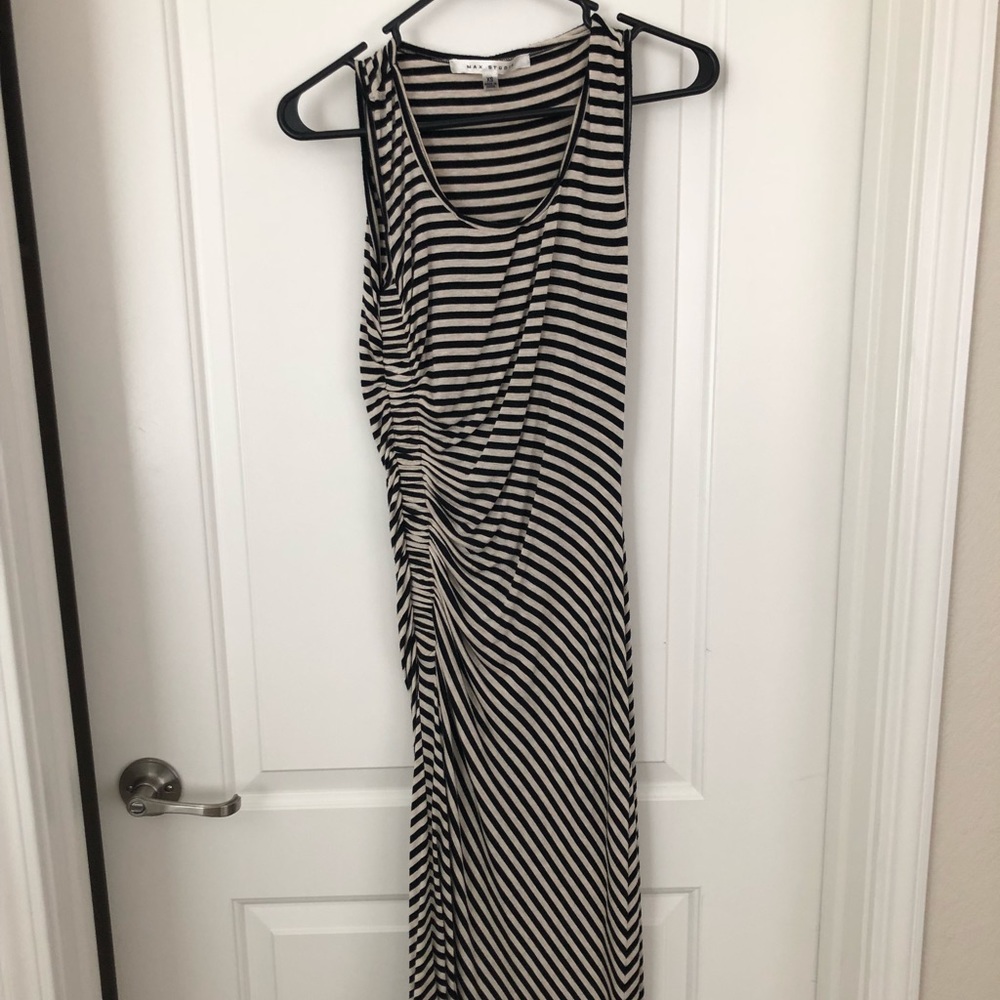 Max studio dress
